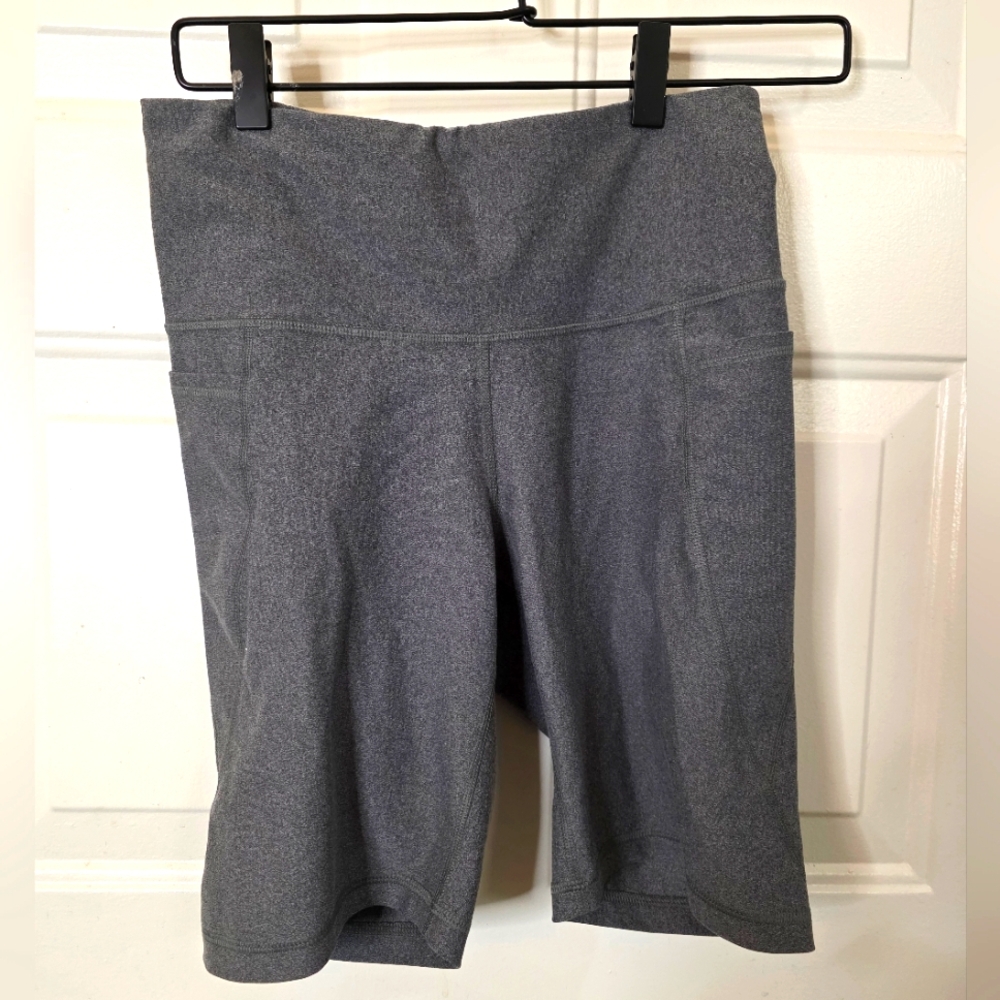 Old Navy‎ Gray High Waist Bike Active Shorts Activewear Size Medium